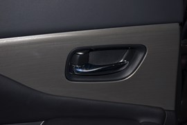 2019款日产楼兰2.5L