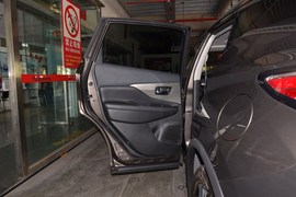 2019款日产楼兰2.5L