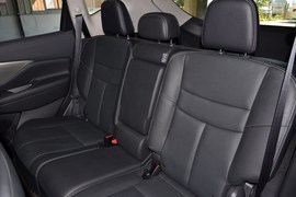 2019款日产楼兰2.5L