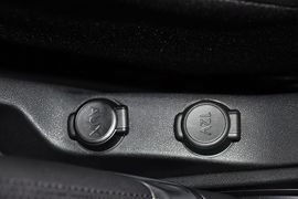 2013款DS3敞篷版1.6L手自一体至尊版