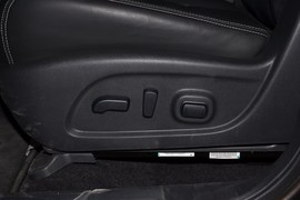 2019款日产楼兰2.5L