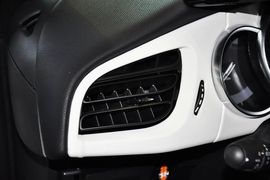 2013款DS3敞篷版1.6L手自一体至尊版
