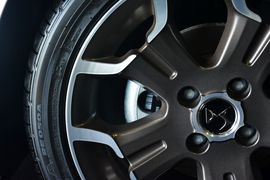 2013款DS3敞篷版1.6L手自一体至尊版