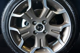 2013款DS3敞篷版1.6L手自一体至尊版
