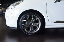 2013款DS3敞篷版1.6L手自一体至尊版