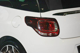 2013款DS3敞篷版1.6L手自一体至尊版