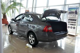 2013款斯柯达昕锐1.6L自动智选型