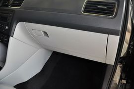 2013款斯柯达昕锐1.6L自动智选型
