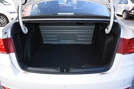 2018款大众桑塔纳1.5L