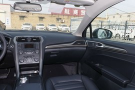 2019款福特蒙迪欧EcoBoost