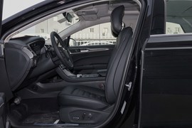 2019款福特蒙迪欧EcoBoost
