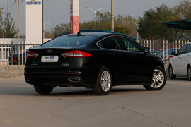 2019款福特蒙迪欧EcoBoost