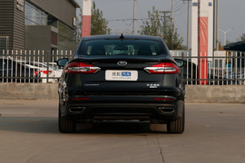 2019款福特蒙迪欧EcoBoost