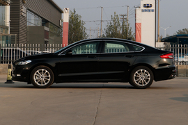 2019款福特蒙迪欧EcoBoost