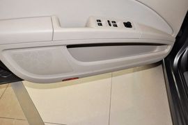 2014款斯柯达速派2.0TSI手自一体尊仕版
