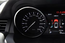 2014款路虎揽胜极光2.0T