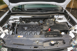 2018款三菱欧蓝德