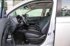 2018款三菱欧蓝德