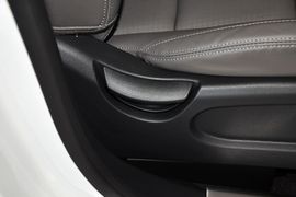 2013款现代格锐3.0L手自一体舒适版