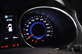 2013款现代格锐3.0L手自一体舒适版