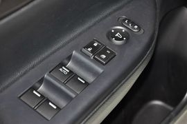 2014款本田雅阁2.0LX