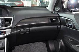 2014款本田雅阁2.0LX