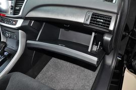 2014款本田雅阁2.0LX