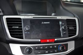 2014款本田雅阁2.0LX
