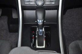 2014款本田雅阁2.0LX