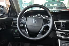 2014款本田雅阁2.0LX