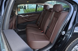2019款宝马525Li