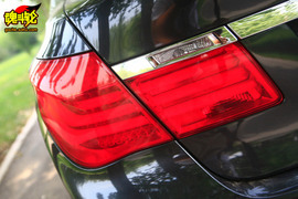 2009款宝马750Li试驾