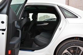 2019款奥迪A4L