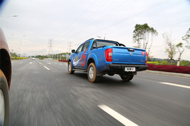 2019款郑州日产锐骐6