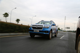 2019款郑州日产锐骐6