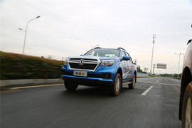 2019款郑州日产锐骐6