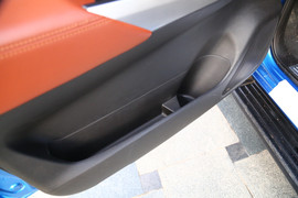 2019款郑州日产锐骐6