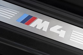 2015款宝马M4敞篷