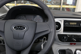 2019款江淮瑞风M3