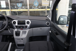 2019款江淮瑞风M3