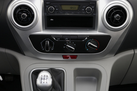 2019款江淮瑞风M3