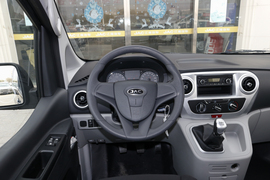 2019款江淮瑞风M3