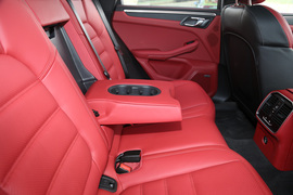 2018款保时捷Macan