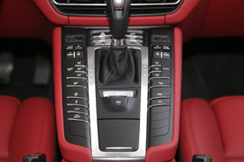 2018款保时捷Macan