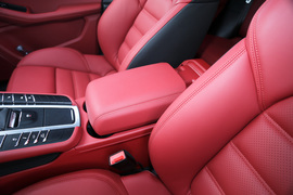 2018款保时捷Macan