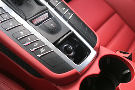 2018款保时捷Macan