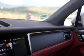 2018款保时捷Macan