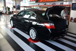 2014款本田雅阁2.4LX舒适版