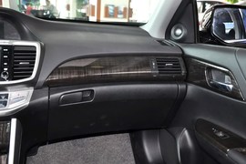 2014款本田雅阁2.4LX舒适版