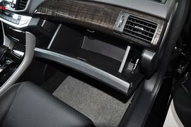2014款本田雅阁2.4LX舒适版